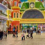 «Дешевле в Сочи Парк слетать». Цены в московском Диснейленде шокировали туристов