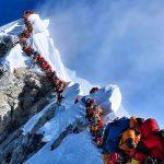 Туристов снова пустят на Эверест