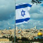Израиль планирует принимать иностранных вакцинированных туристов группами