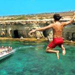На Кипре снова снимается ряд ковидных ограничений для туристов