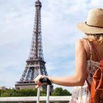 Франция готовится к приему туристов
