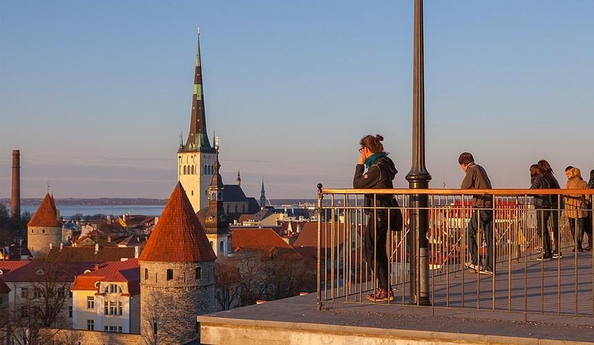 Эстония разрешила въезд для вакцинированных россиян