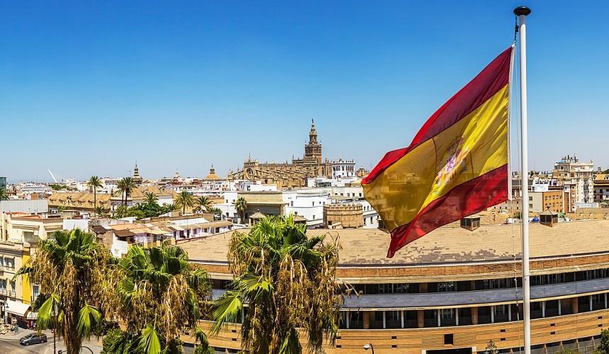 Испания открывает границы для вакцинированных туристов