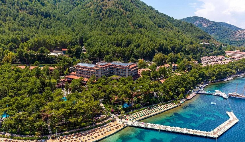 Туристка в Турции: «Нас переселили в хороший отель, запаха дыма нет»