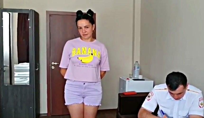 «Застала дам мило целующимися»: управляющая гостиницей в Анапе объяснила, почему нахамила туристкам